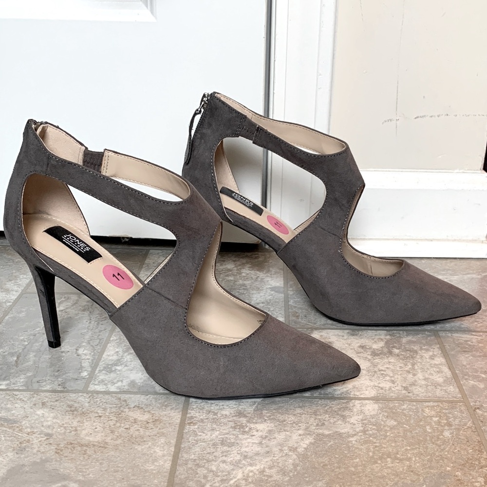 NWOT Jones New York Signature Christina Grey Women’s Heels